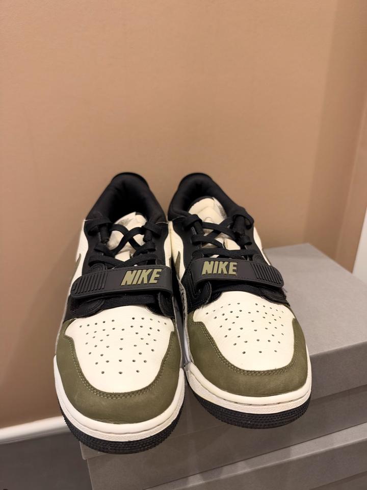 Кроссовки Nike Air Jordan