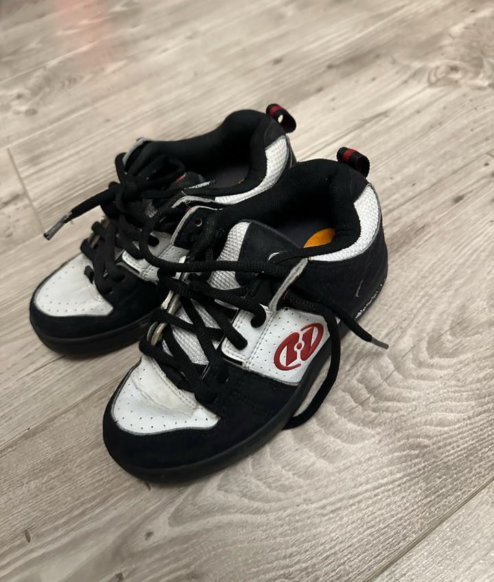 Кроссовки Heelys с колесиками