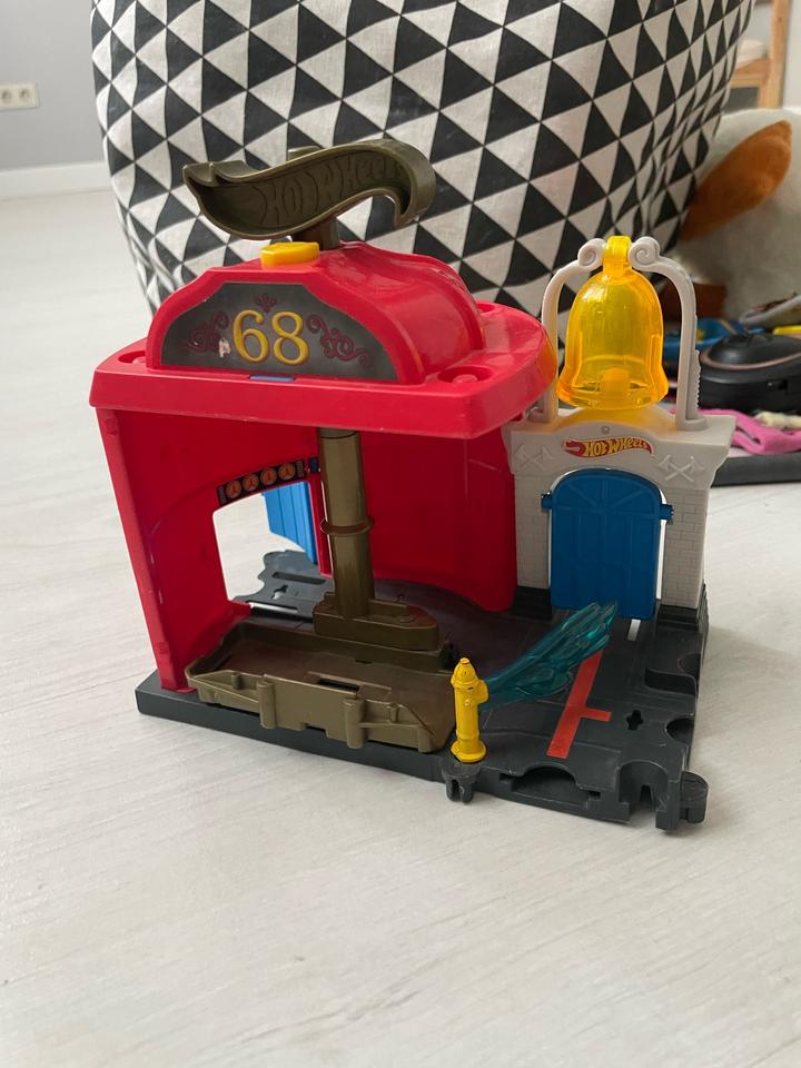 Hot Wheels