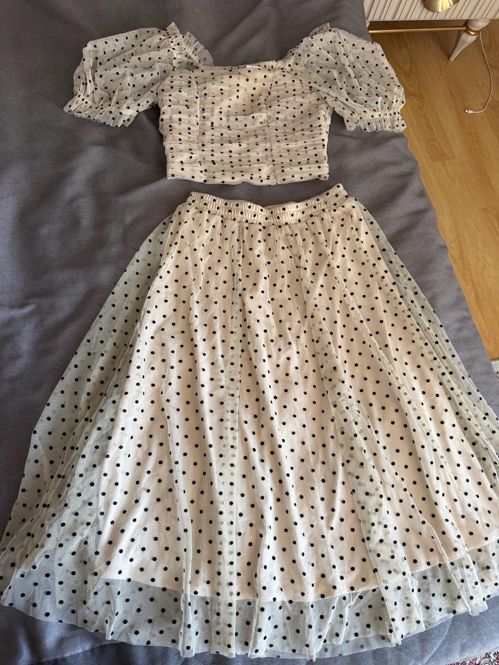 H&M