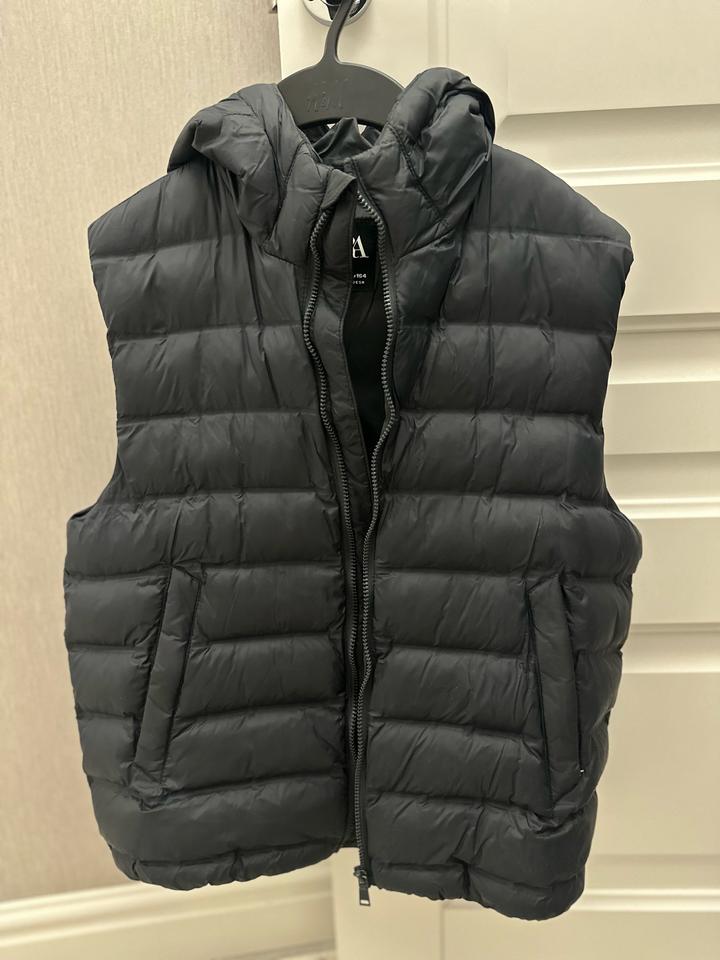 безрукавка ZARA