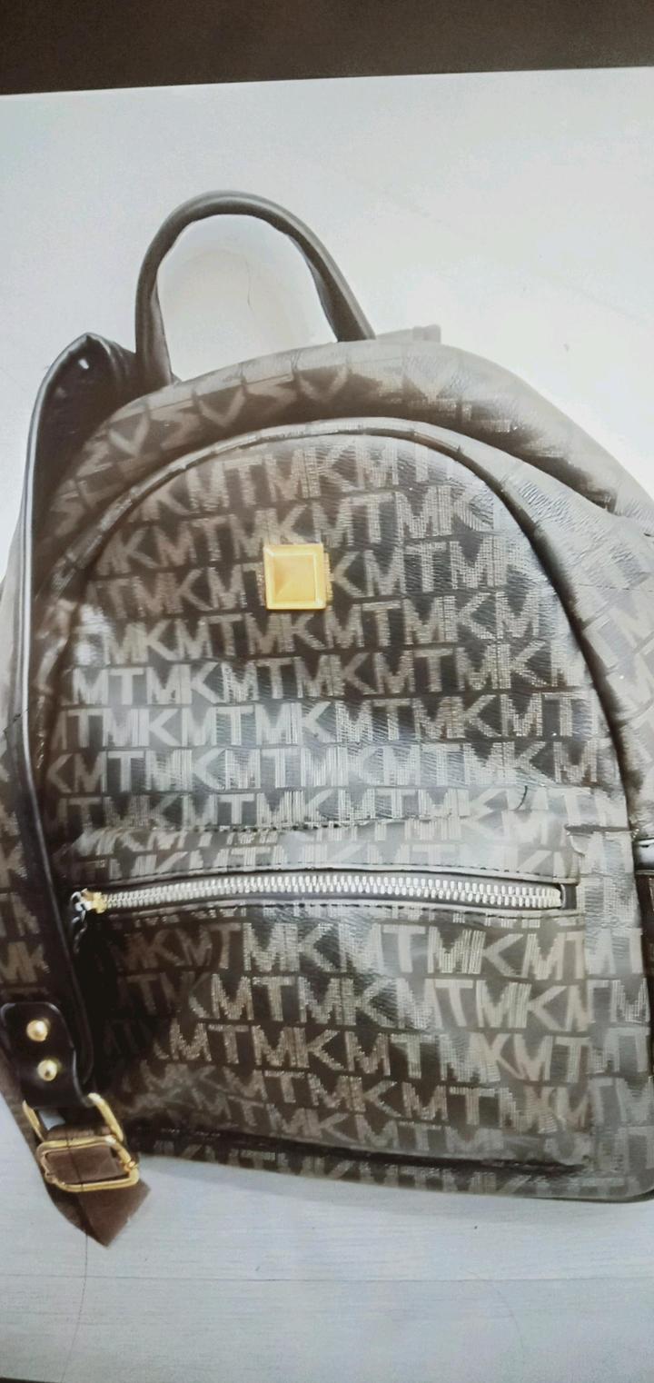 рюкзак женский.