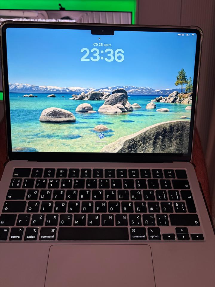 Apple MacBook Air 13.6" M2 / 8GB / 512GB SSD / АКБ 90% / Отличное состояние