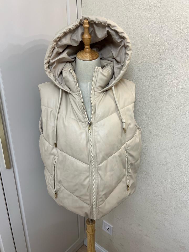 Жилетка ZARA