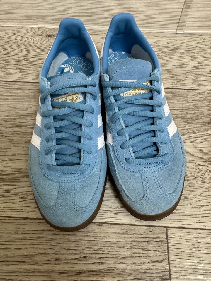 Кроссовки adidas Spezial