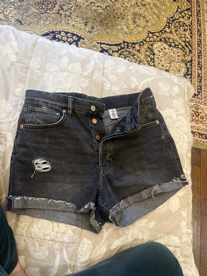 Джинсовые шорты H&M