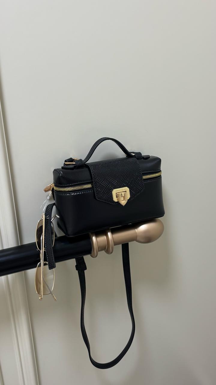 Charles & Keith