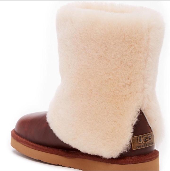 UGG