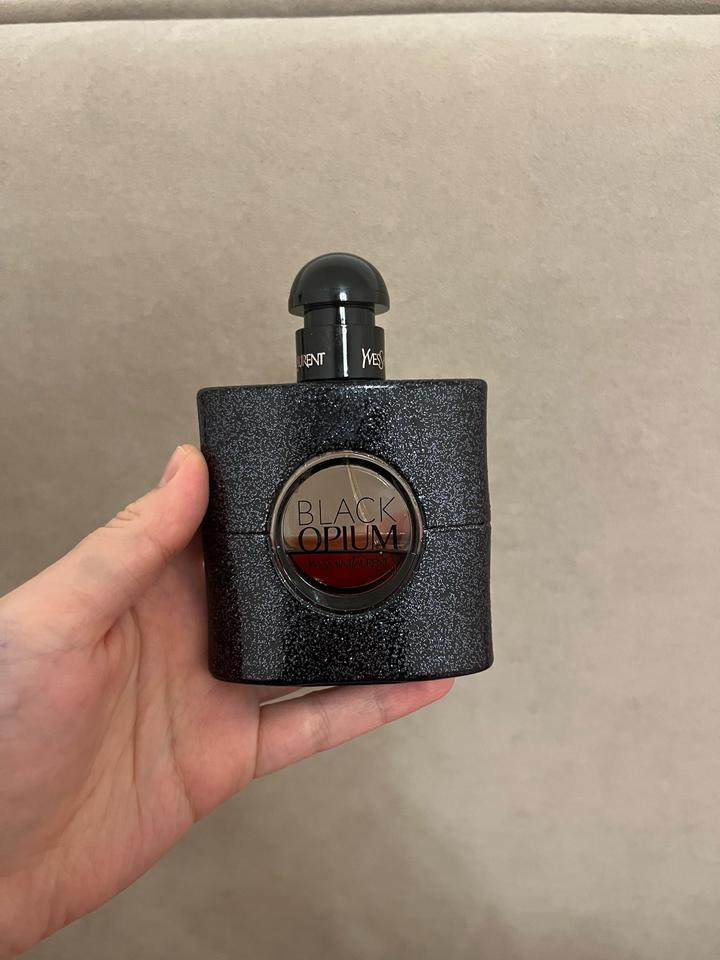 Парфюмерная вода Yves Saint Laurent Black Opium