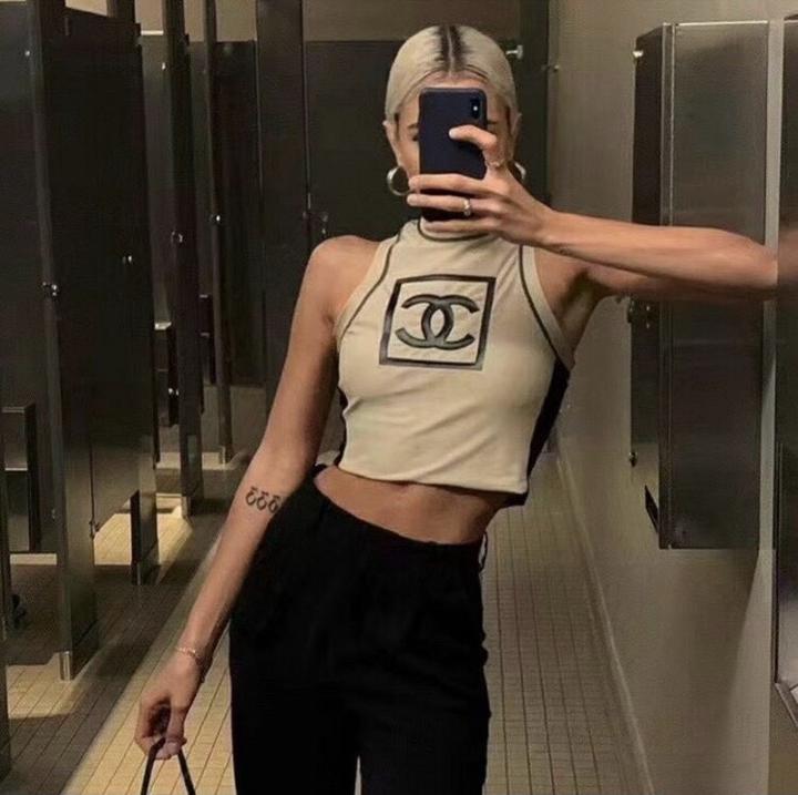 топ Chanel