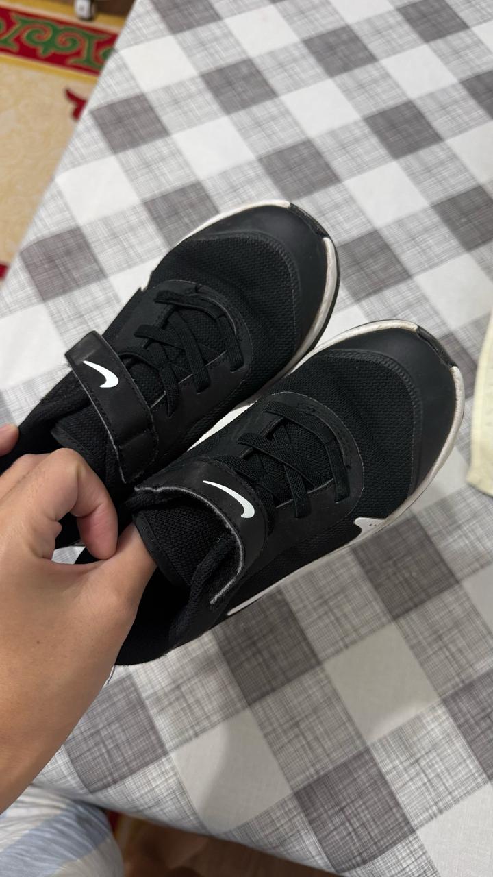 Кроссовки Nike