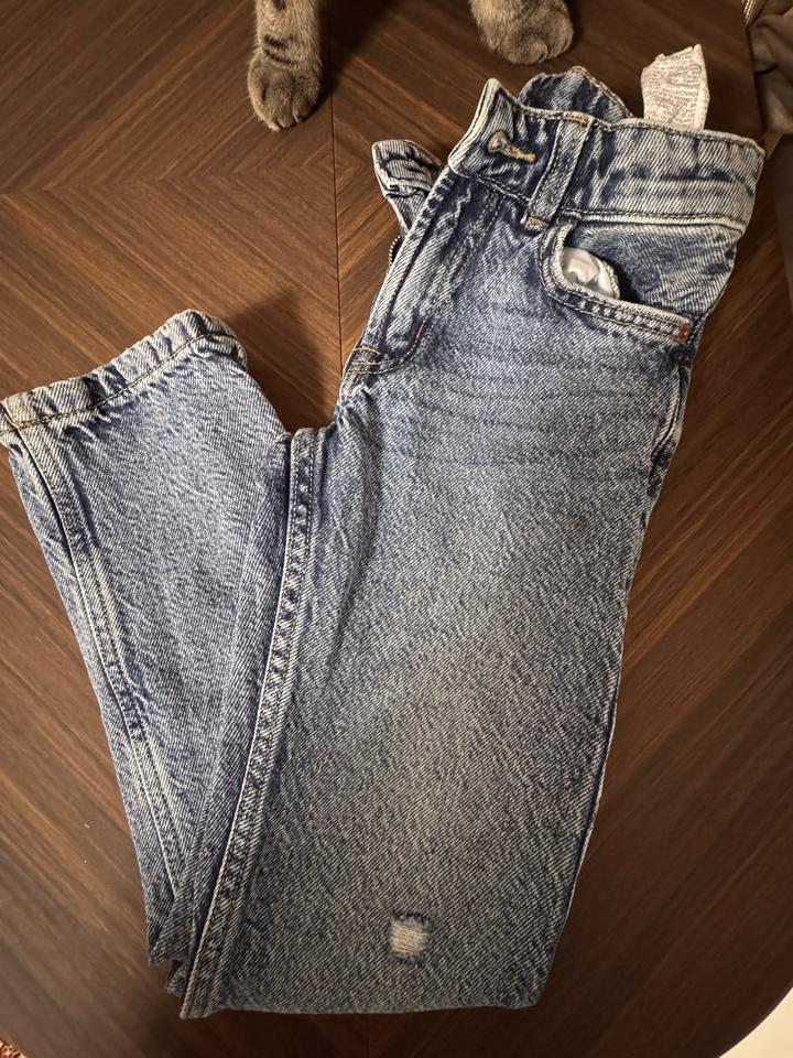 Джинсы Zara