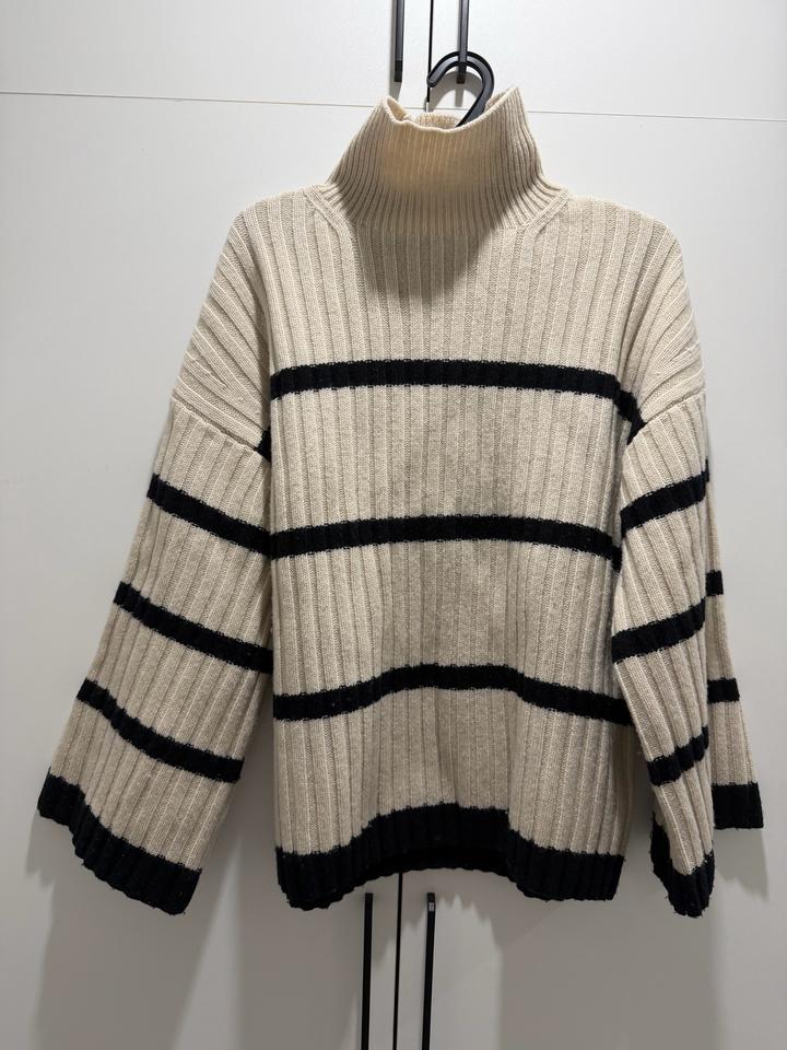 Джемпер H&M в полоску