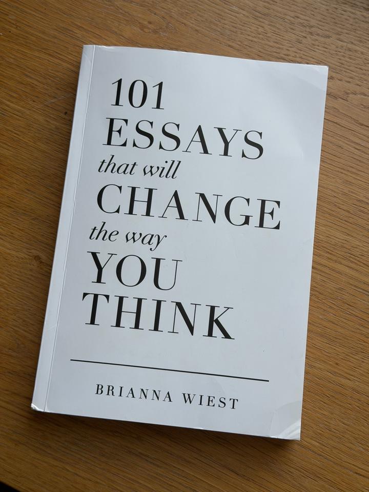 101 Essays That Will Change The Way You Think