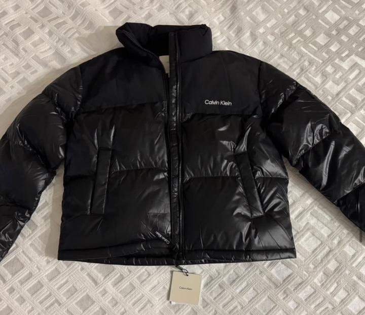 Пуховик Calvin Klein s