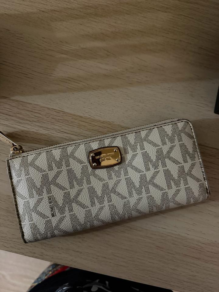 Кошелек Michael Kors