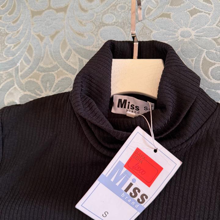 Платье Miss brand