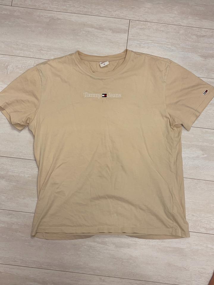 Футболка Tommy Jeans