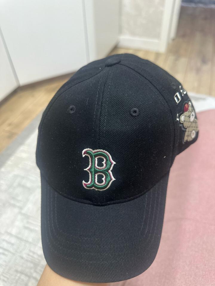 MLB