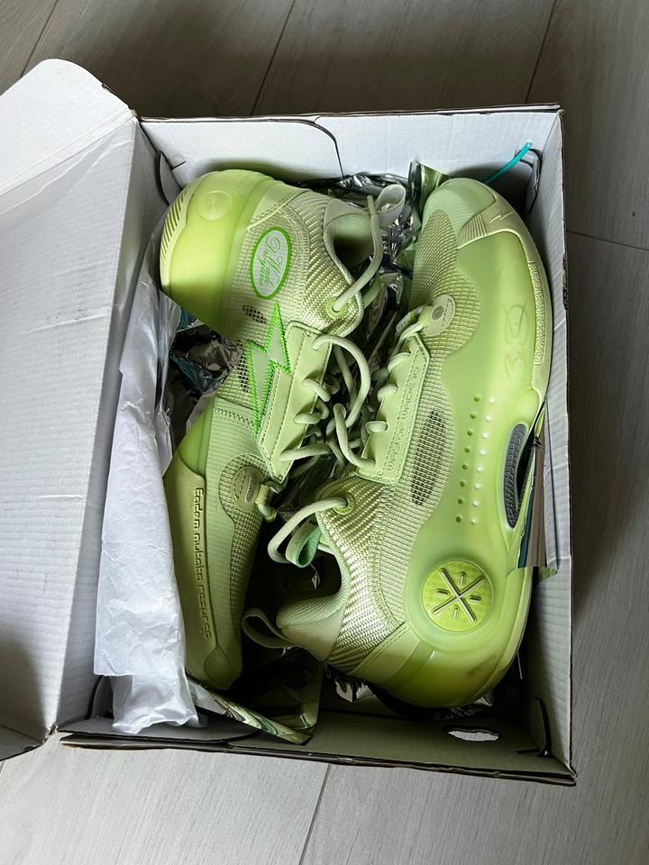 LI-NING