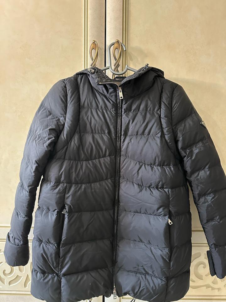 Пуховик Prada XS оригинал
