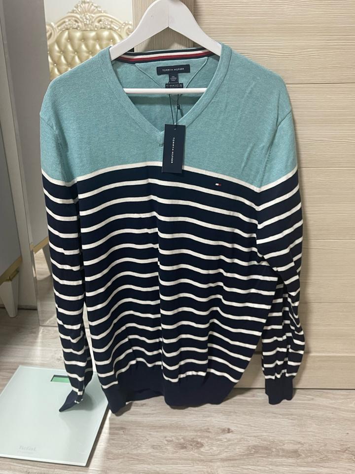 Tommy Hilfiger