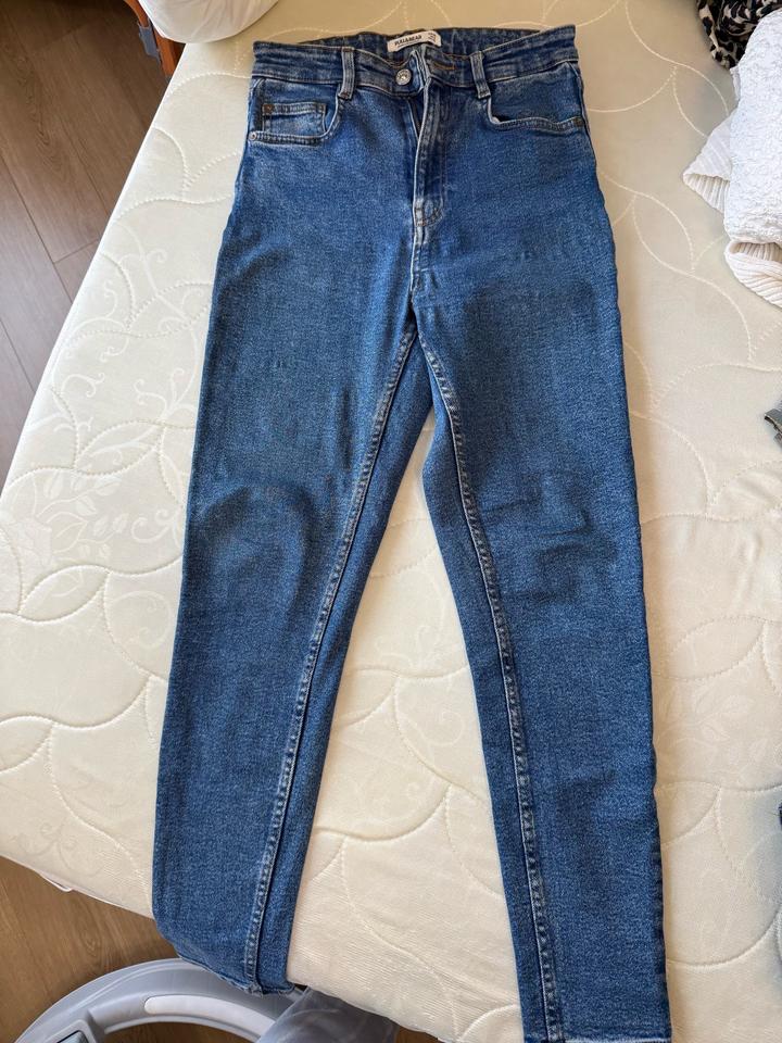 Джинсы Pull & bear