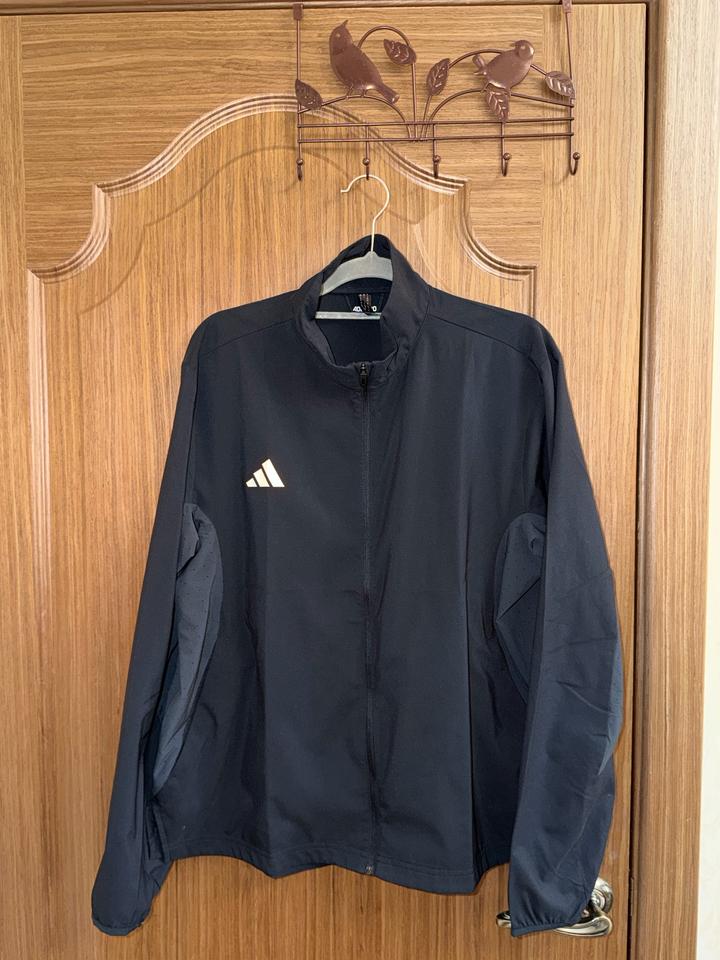 Ветровка adidas