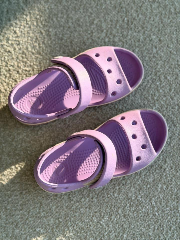 Сандалии Crocs