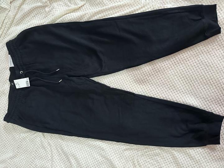 H&M