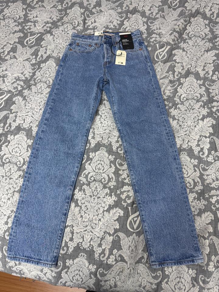 Levi's