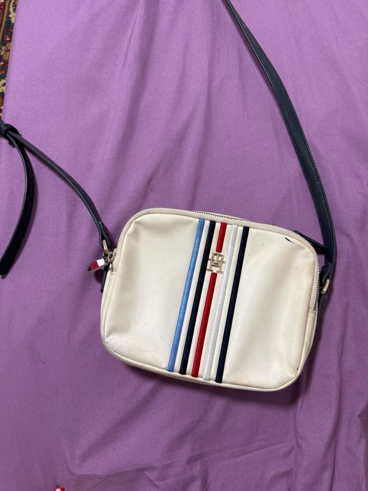 Tommy Hilfiger