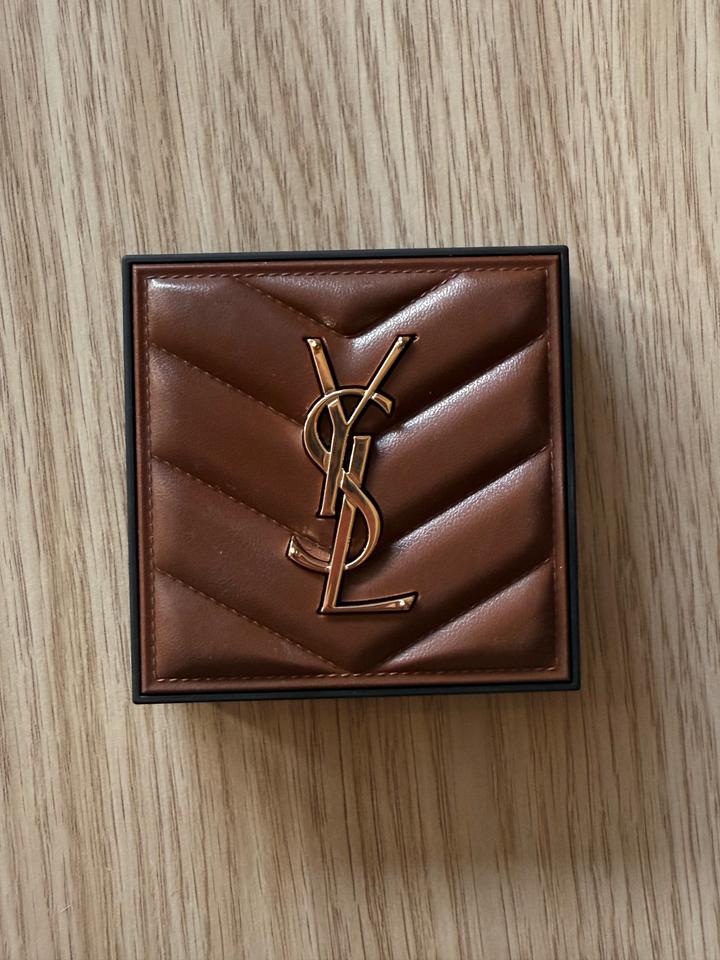 Yves Saint Laurent
