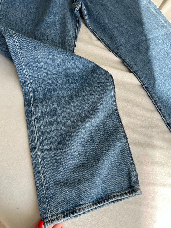 Levi's