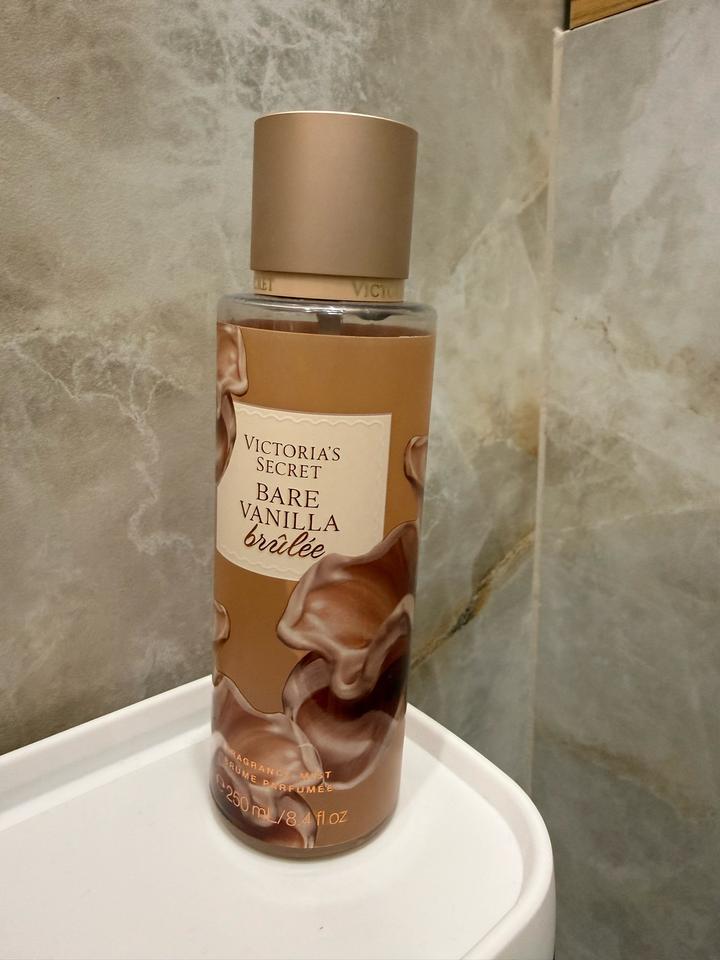 Victoria's Secret парфюмированный мист для тела Bare Vanilla Brûlée