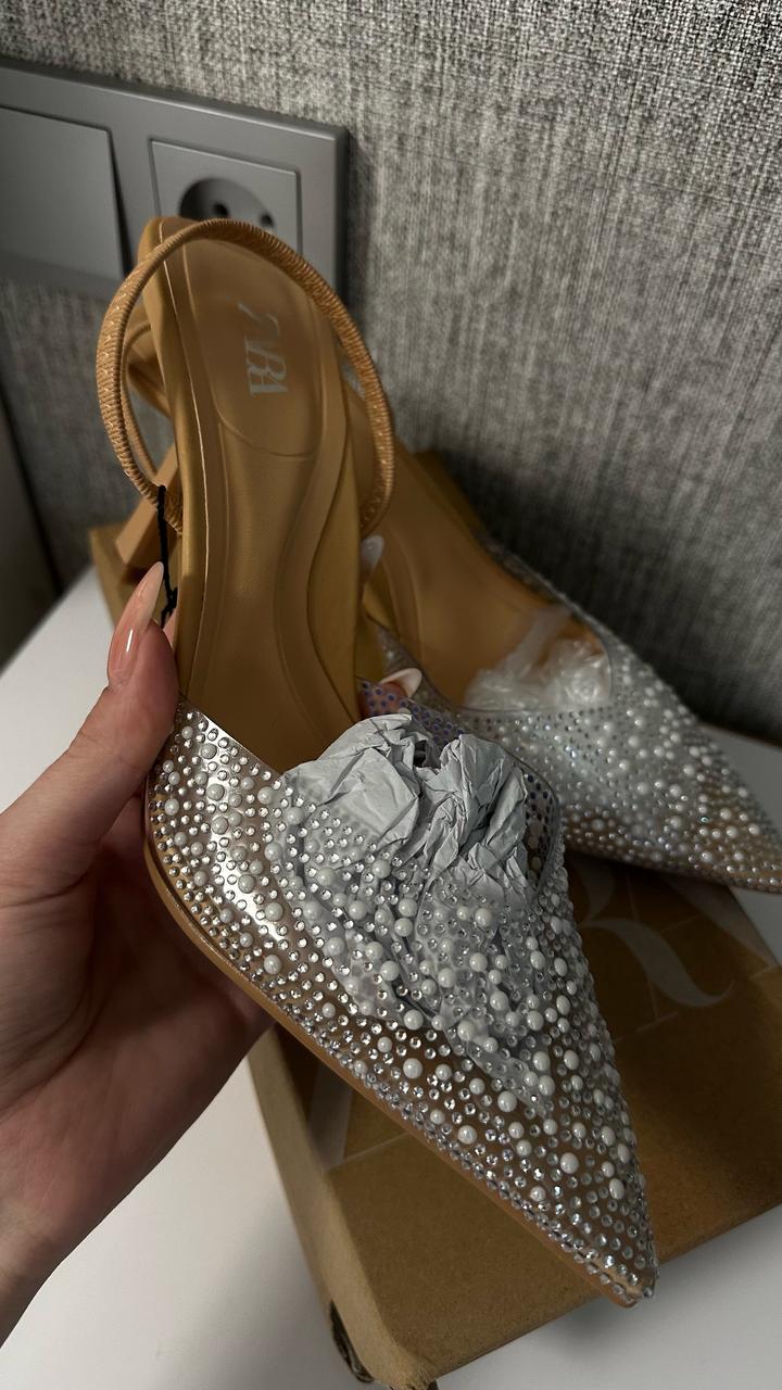 Босоножки Zara