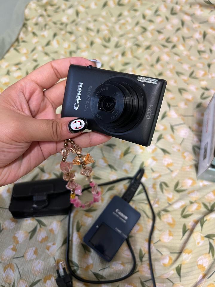 Canon ixus 220 HS