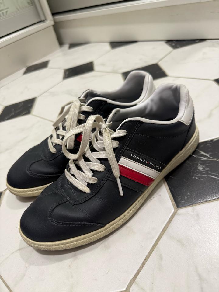 Tommy Hilfiger