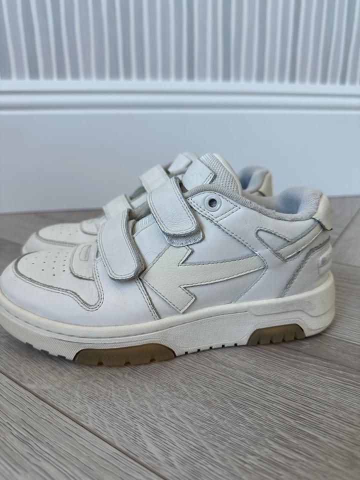 Off White
