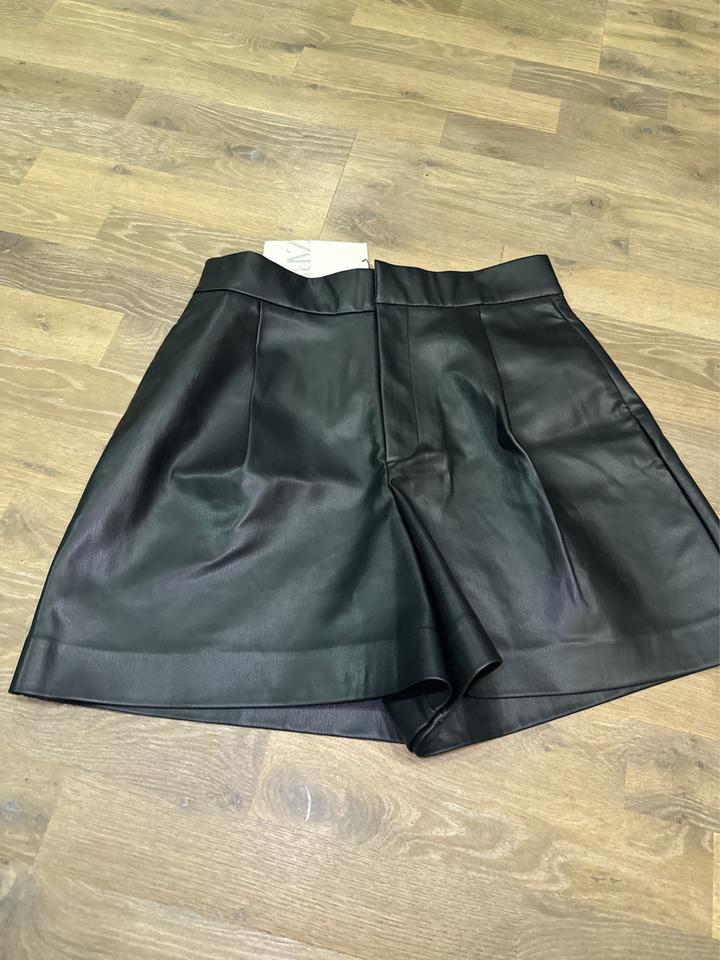 Шорты Zara из экокожи