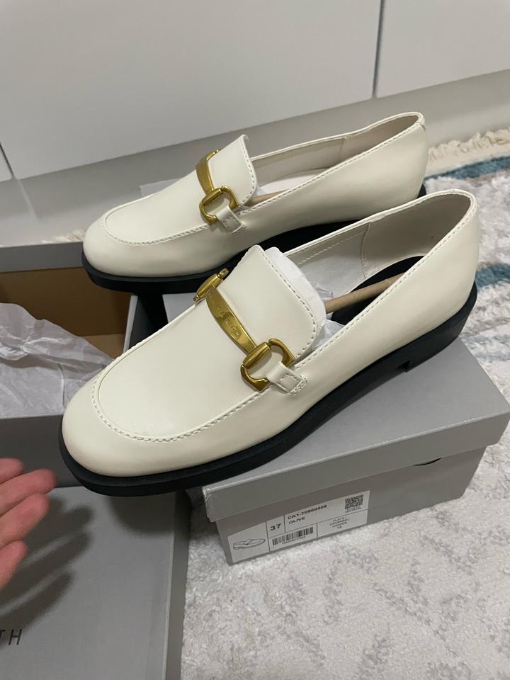 Charles & Keith