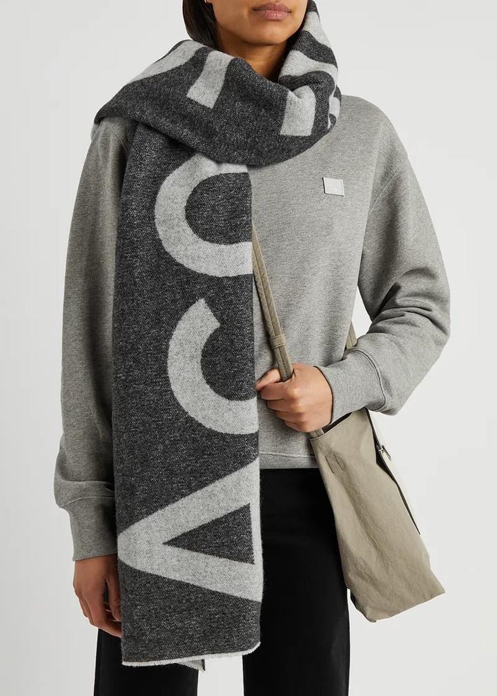 Acne Studios