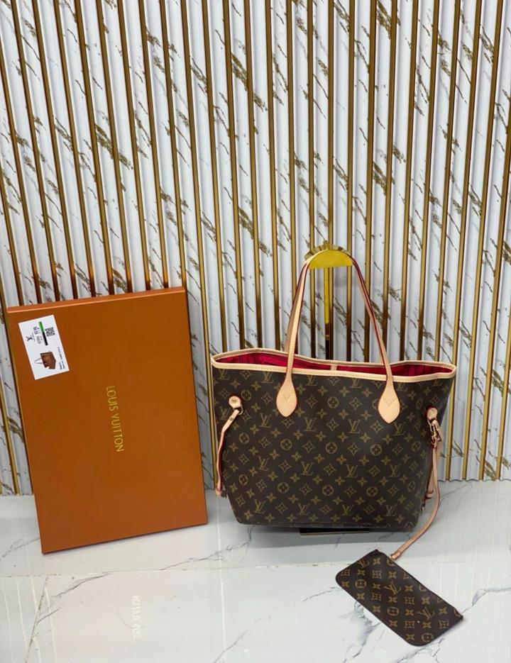 Louis Vuitton шоппер