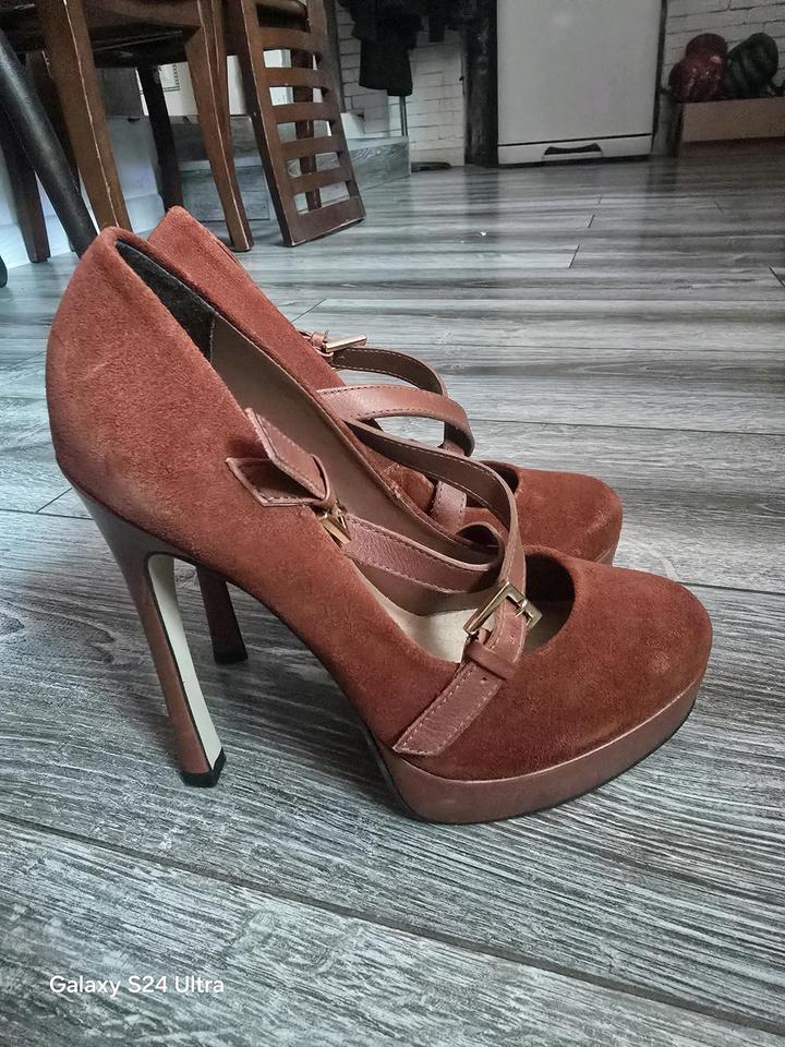 River Island