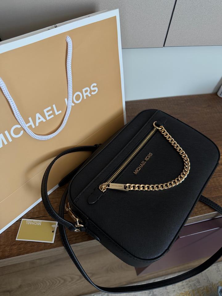 сумка кроссбоди от Michael Kors