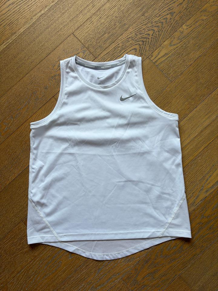 Майка спортивная Nike