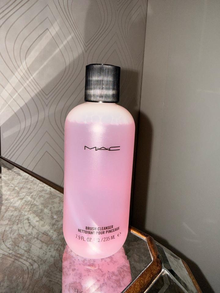 MAC brush cleaner новый