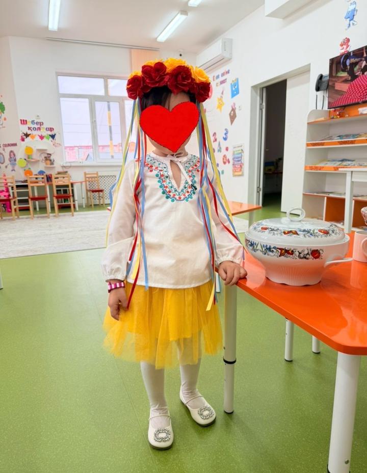 Mimioriki Украинский костюм