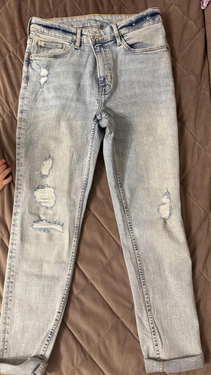 H&M Джинсы можно на девочку подростка либо для девушки