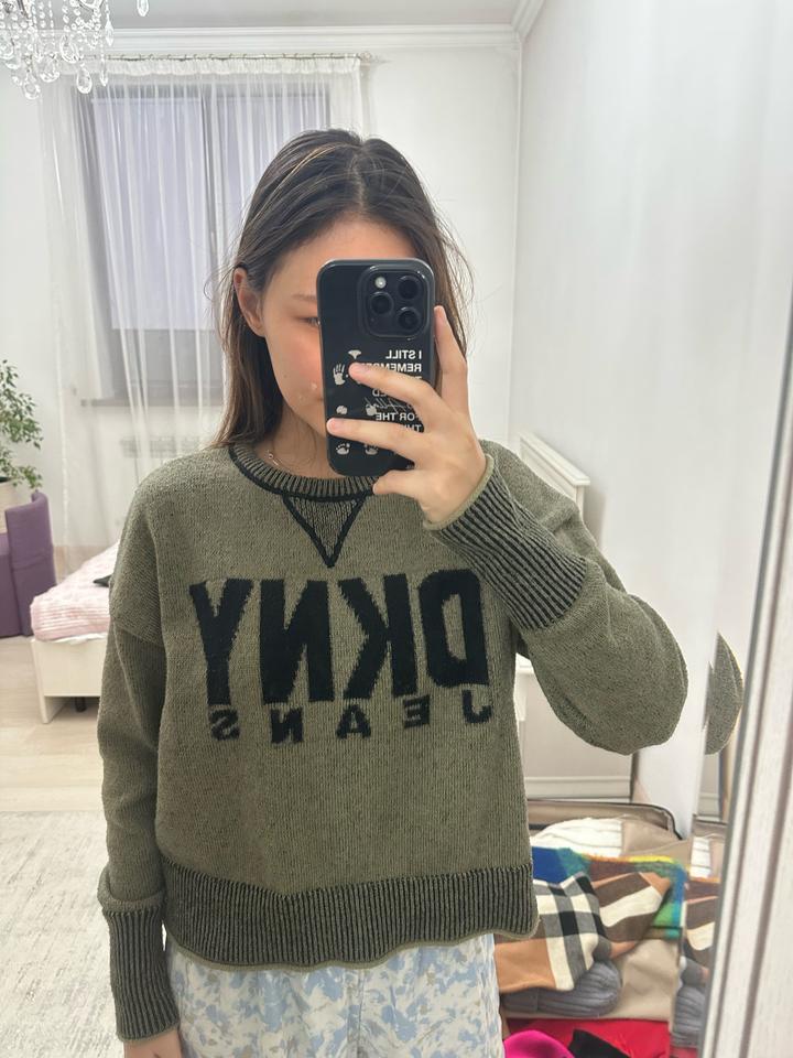 DKNY